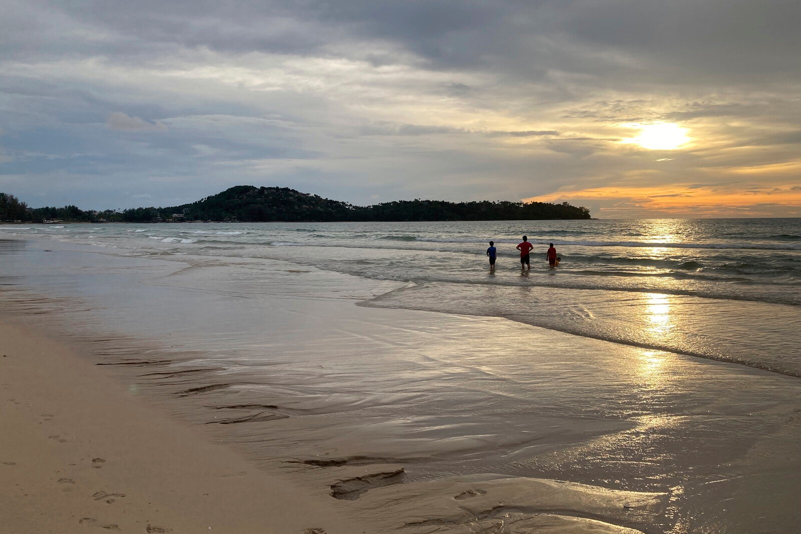 Almost 50 migrants found on beach in Phuket