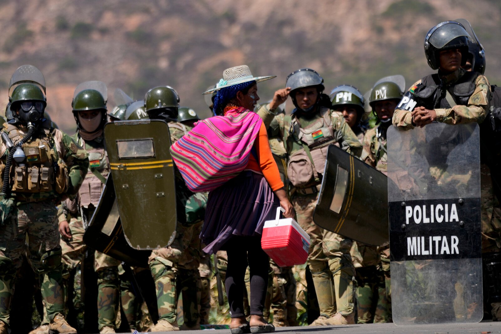 Over 200 soldiers taken hostage in Bolivia