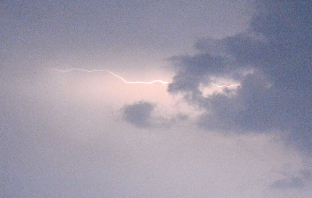 Thunderstorms caused train stops and power cuts