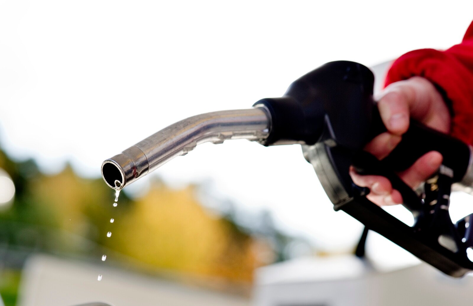 Gasoline Price Falls After Rumors