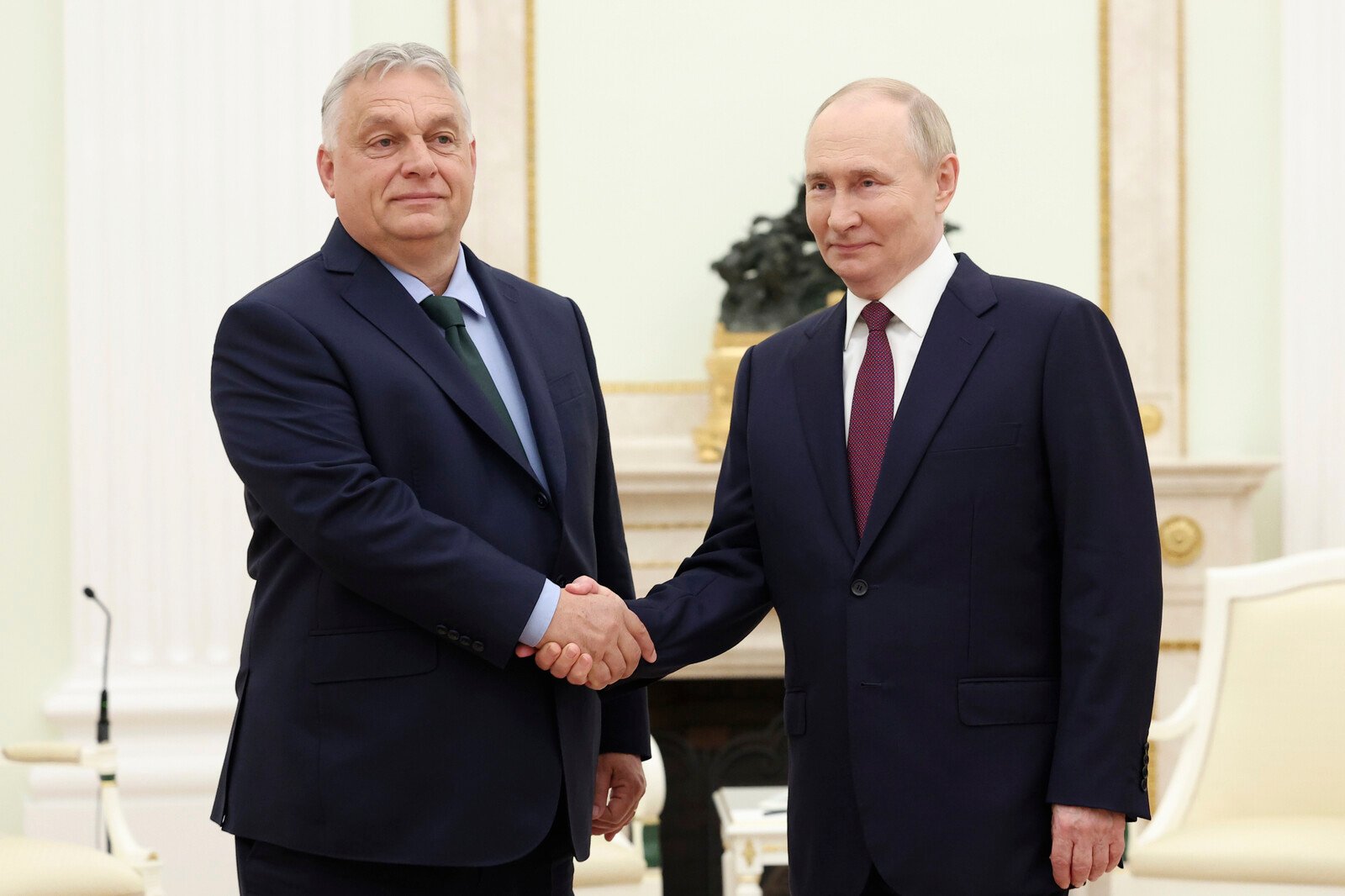 Orbán to EU: Drop sanctions against Russia