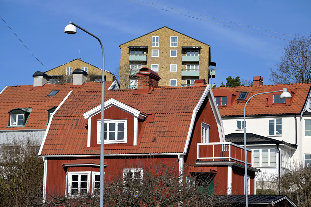 Swedbank and Handelsbanken lower fixed mortgage rates