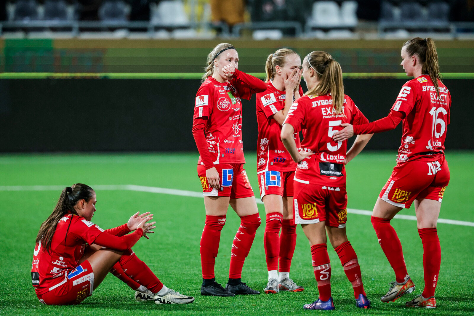 Kif Örebro relegated from Damallsvenskan after thrashing