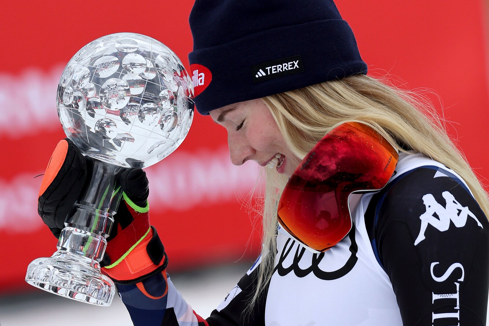 Shiffrin's decision: Skipping downhill