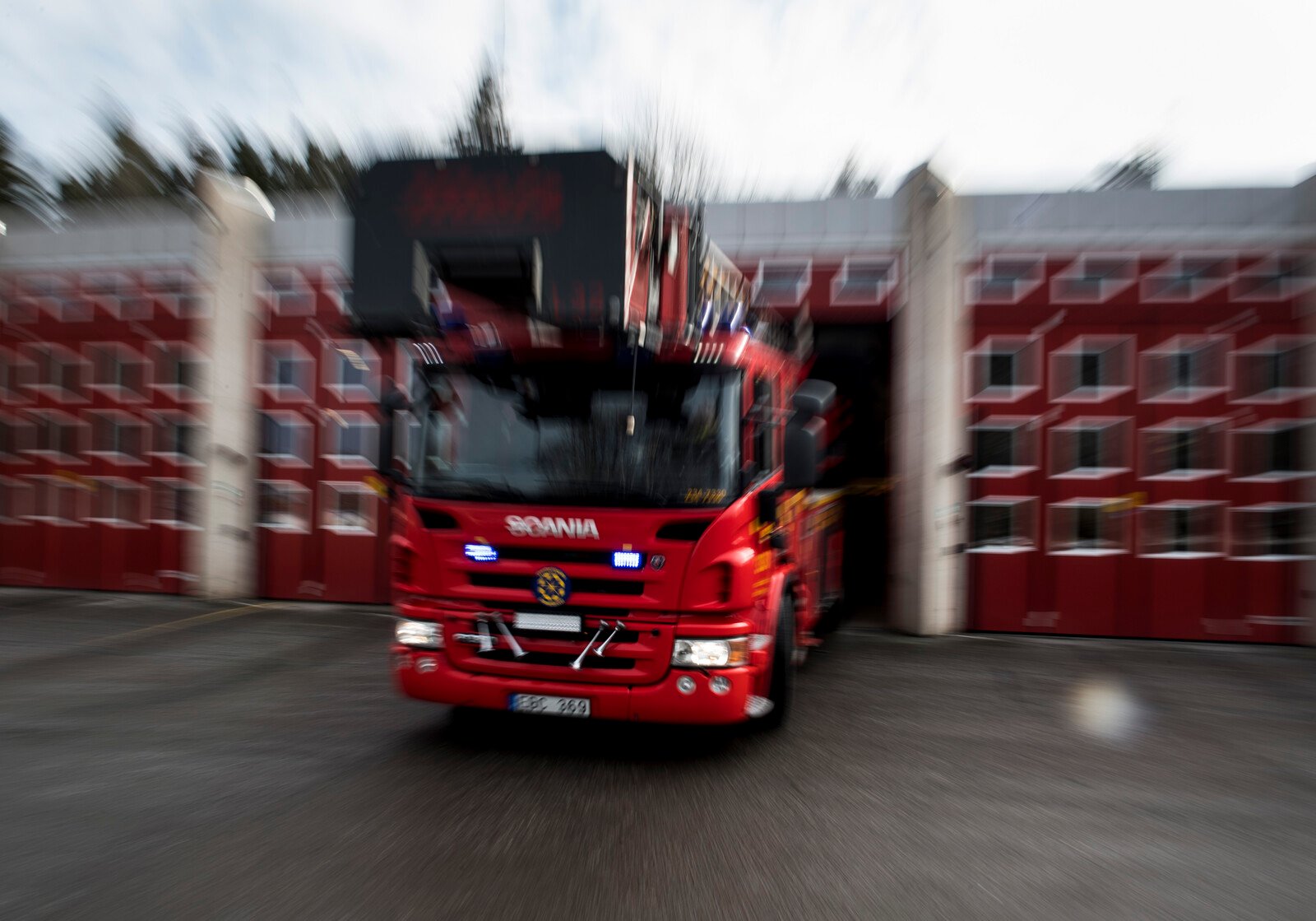 Man dies in fire at nursing home