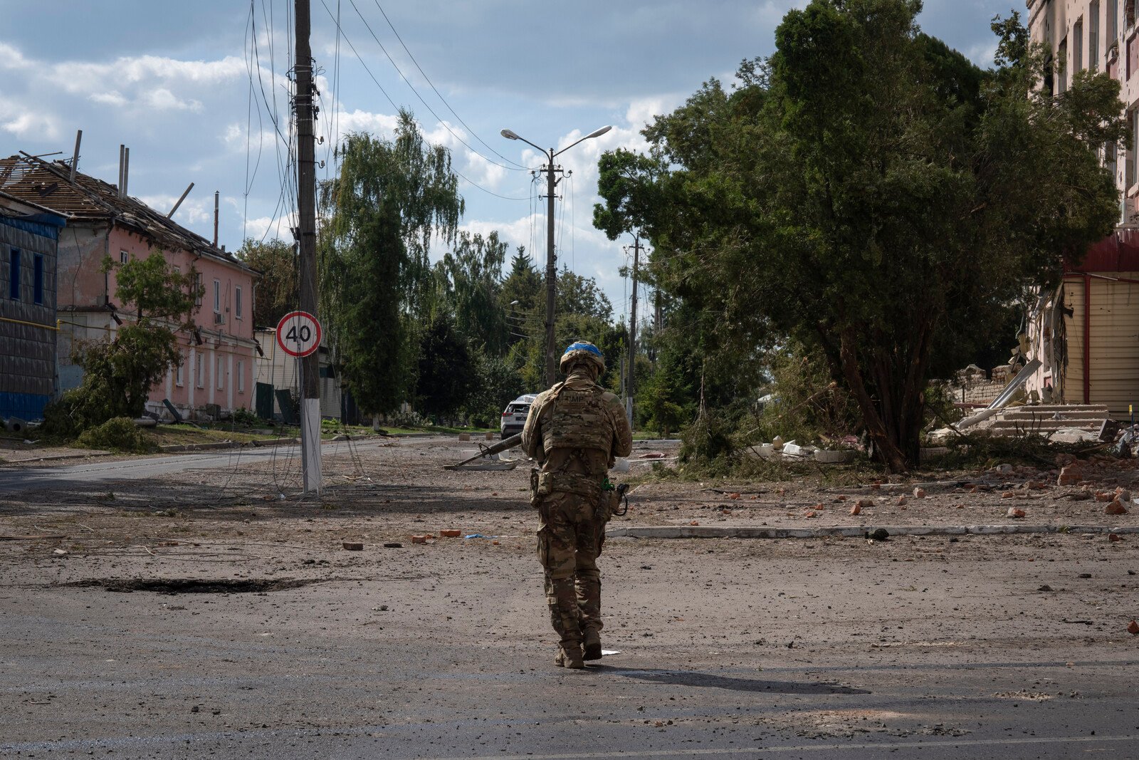 Ukraine: Several dead in Russian attack on Kursk