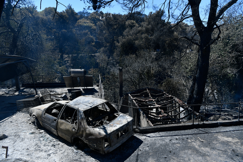 Greek fires extinguished – but the danger is not over