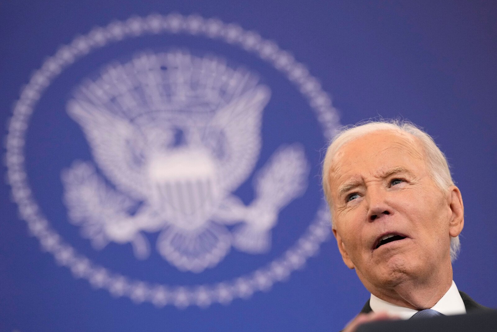 Biden warns of US oligarchs