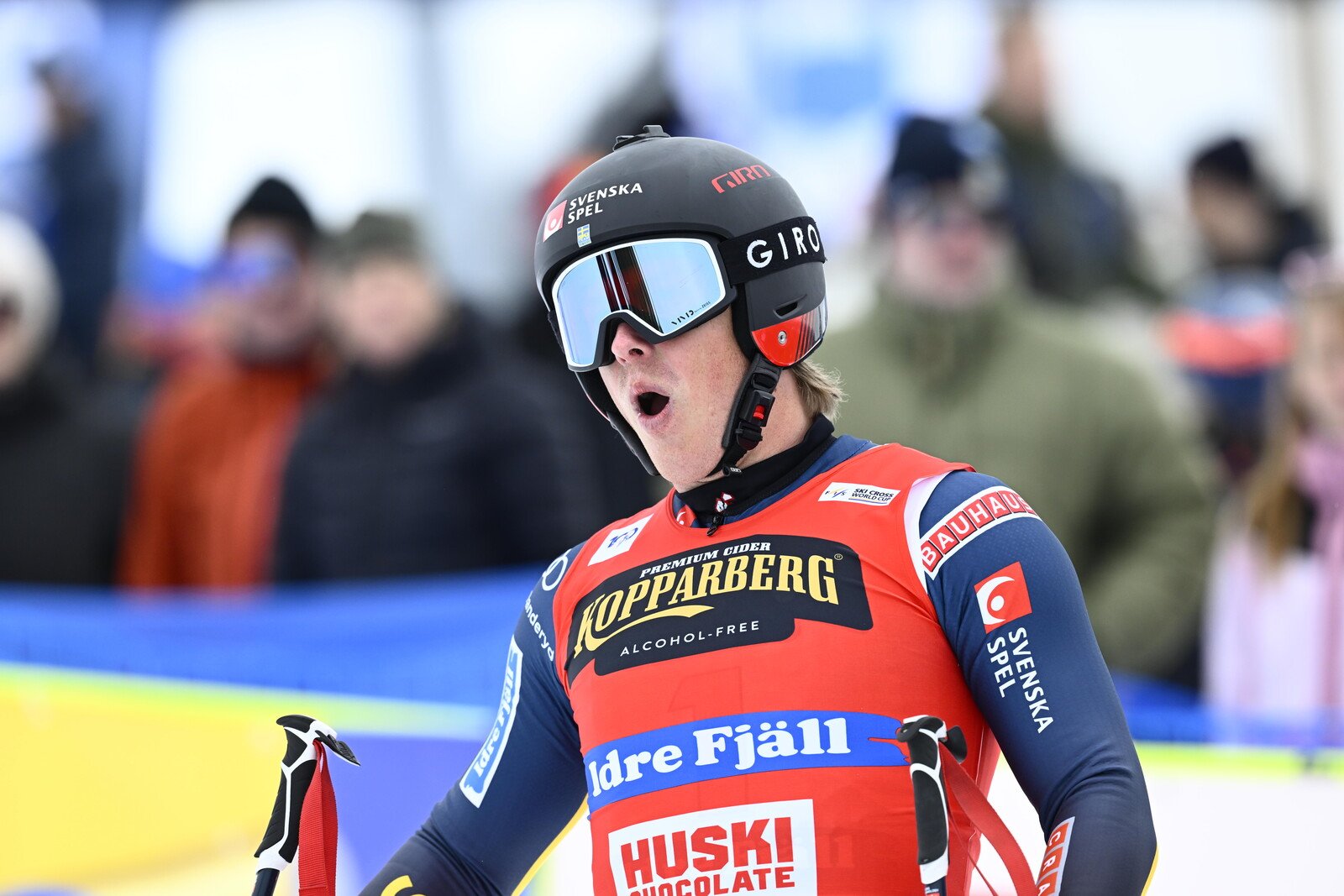 Tough day for the Swedes – crash and lost ski