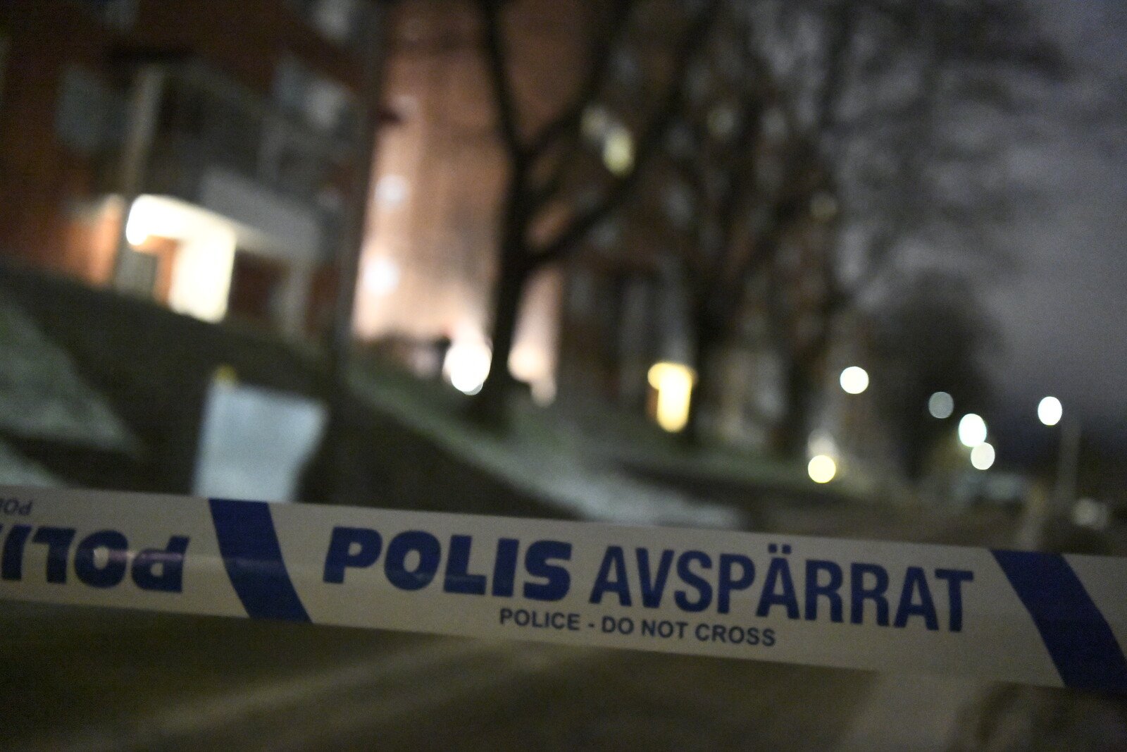 Shooting at door in northwestern Stockholm