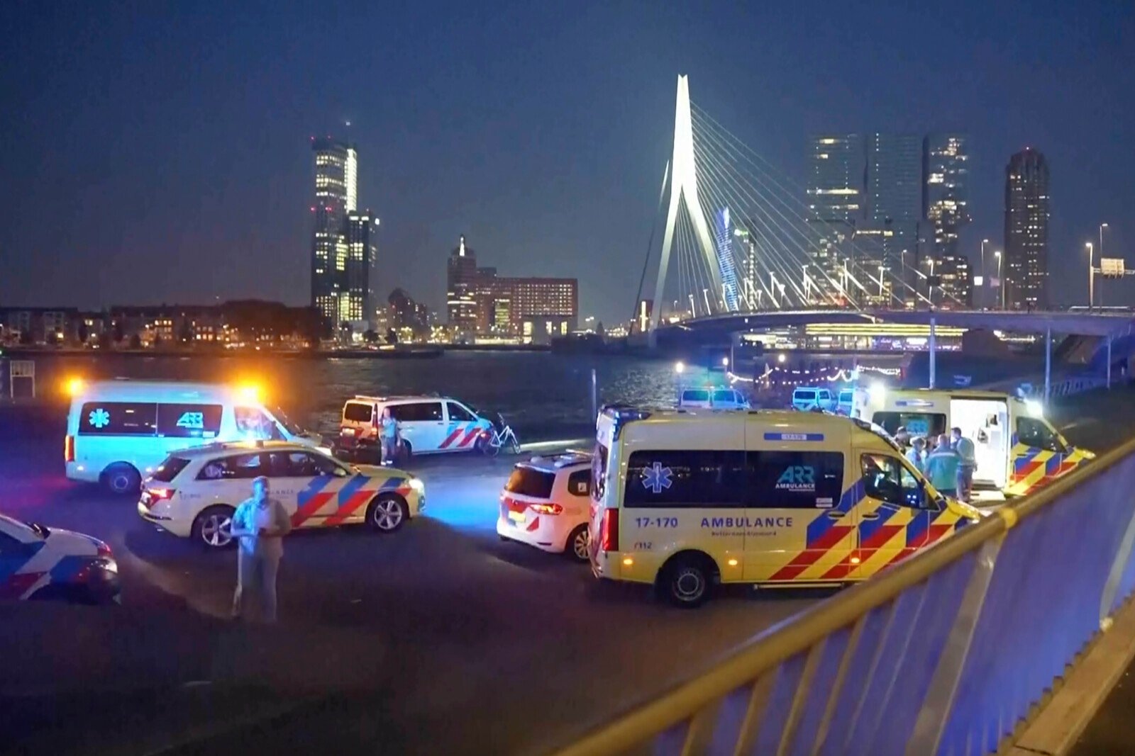 Knife attack in Rotterdam suspected