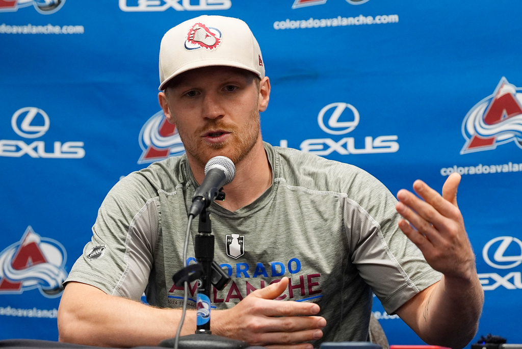 Landeskog's promise: Playing again this year