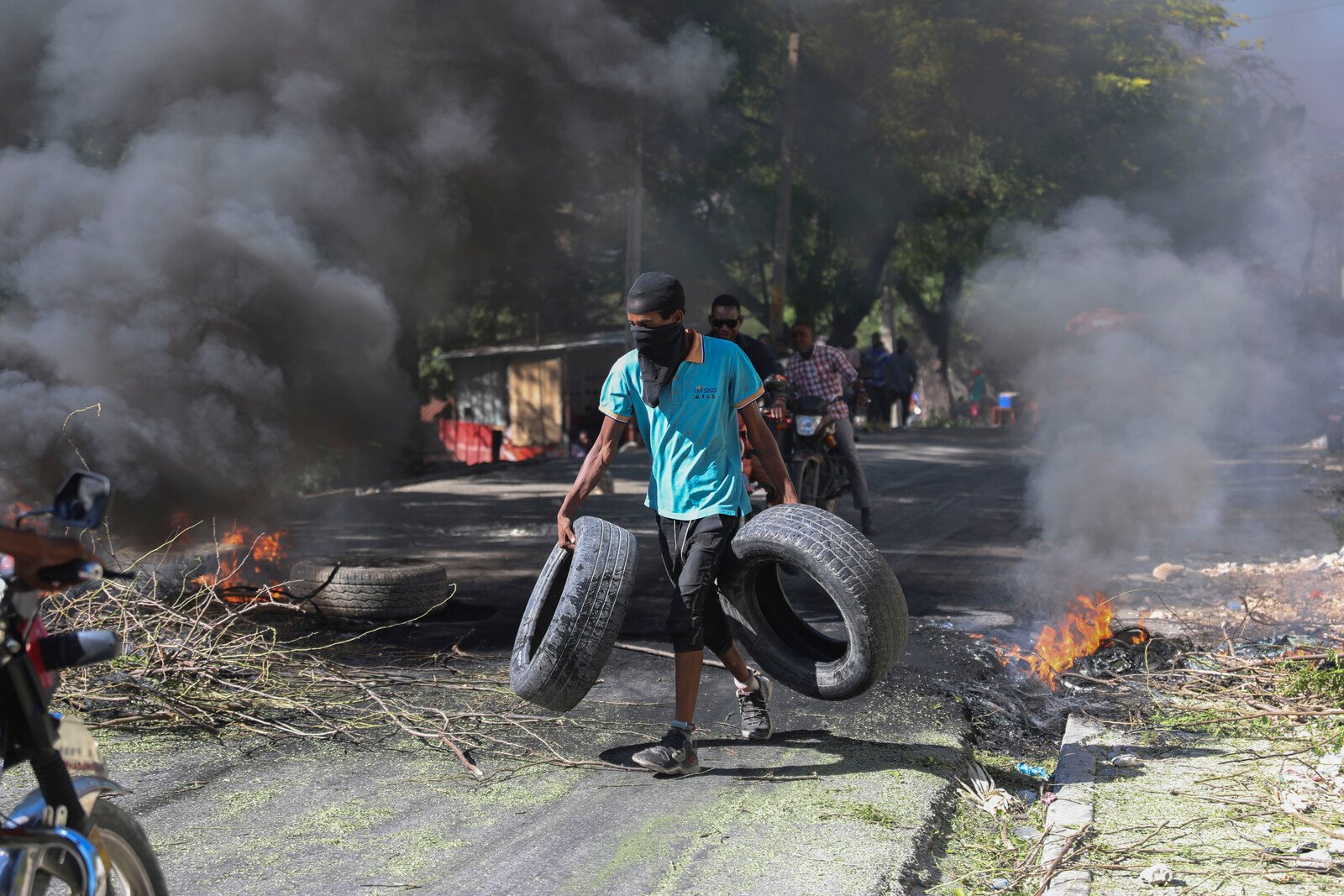 Doctors Without Borders Stop Operations in Haiti