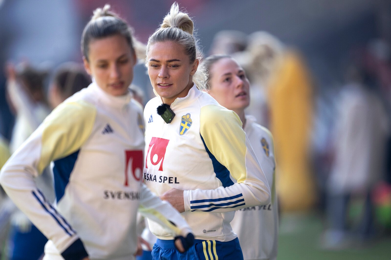 Rolfö back - starts as Sweden chases European Championship