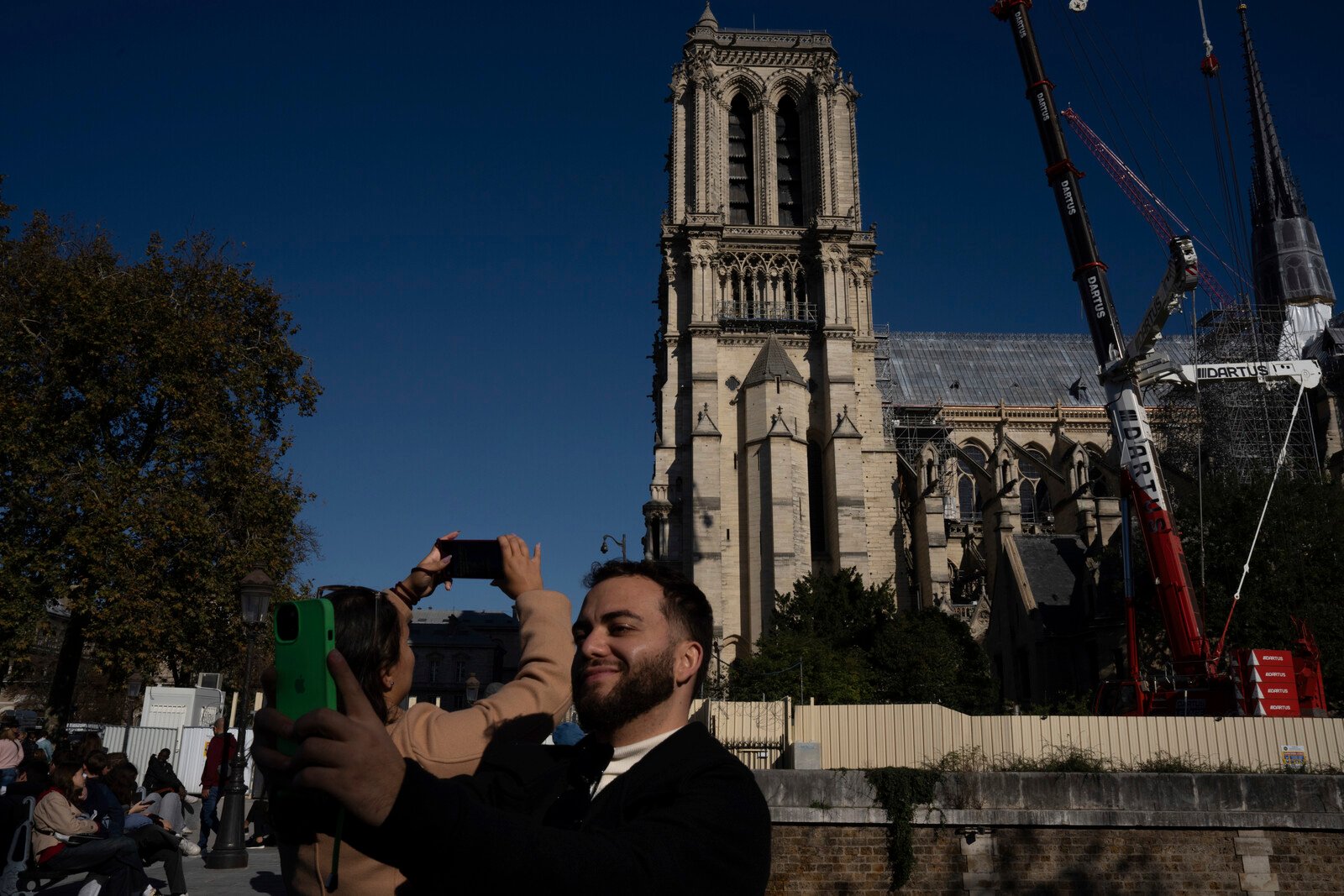 Row over entrance fee to Notre Dame: "Betrayal"