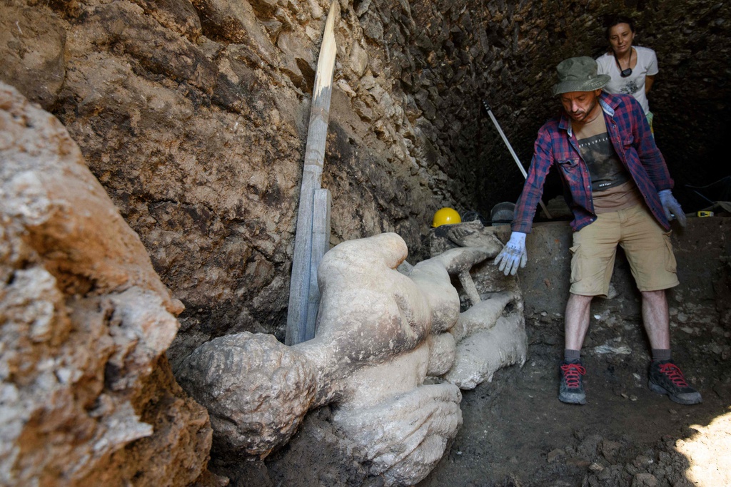 Unique Roman Statue Found in Sewer in Bulgaria