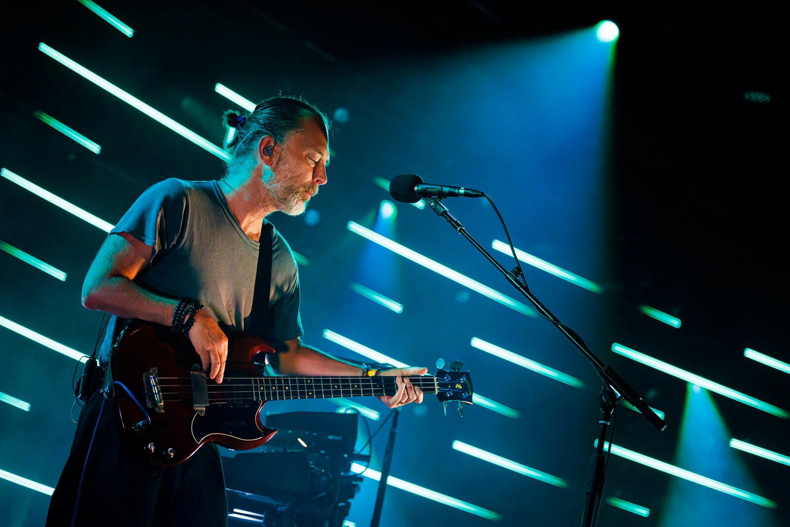 Radiohead singer walked off stage after Gaza outburst