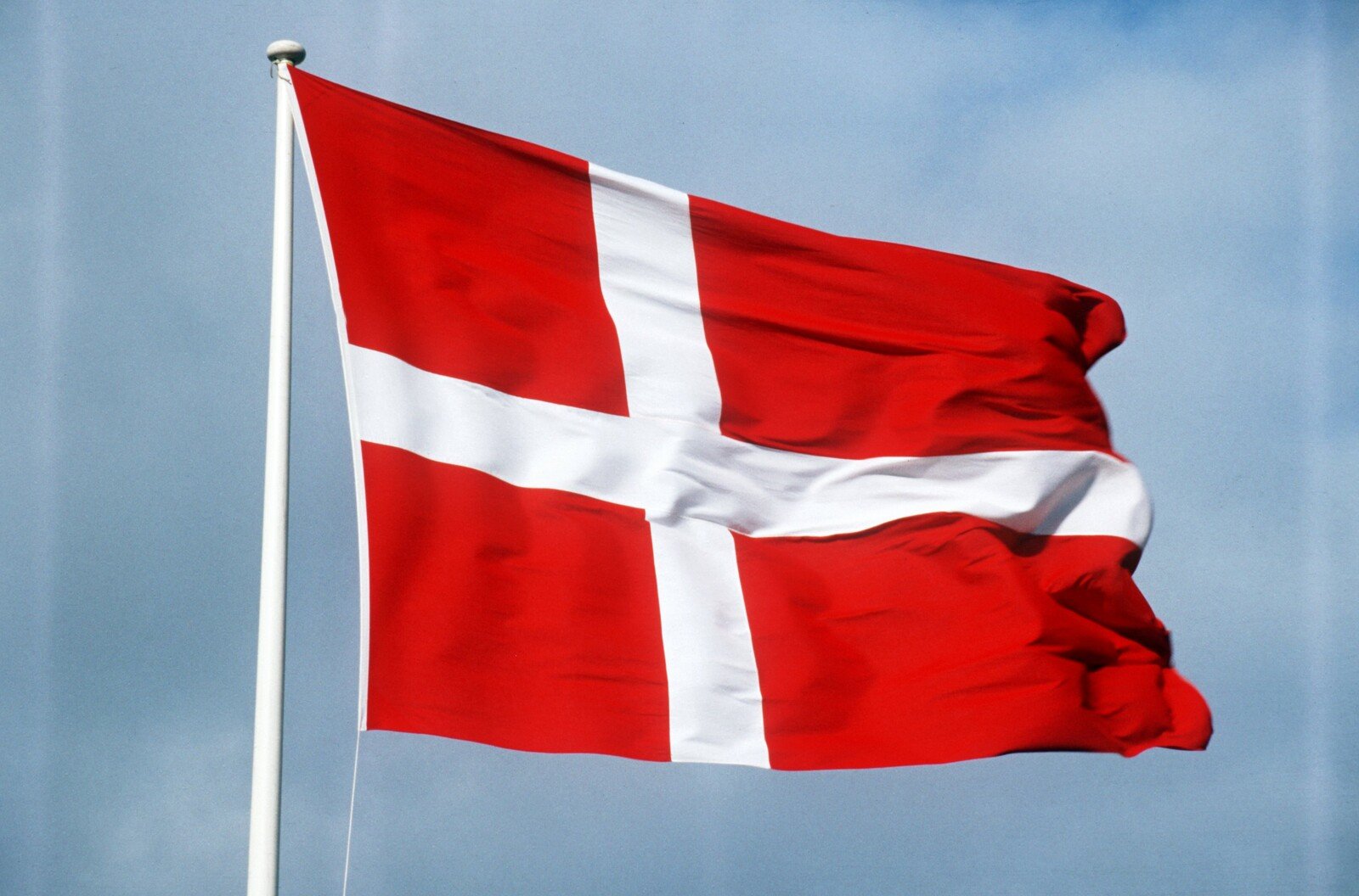 After the Örebro Tragedy: Denmark Cancels Flag Day