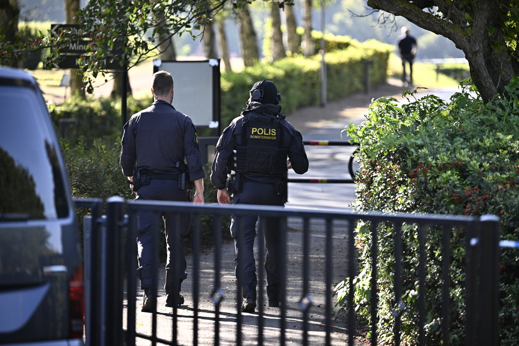 Cordon closures at cemetery lifted