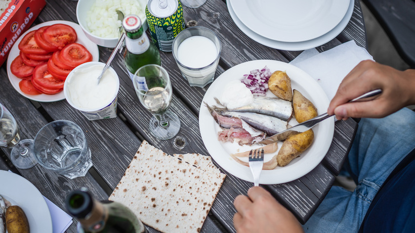 This is what happens to surströmming on store shelves