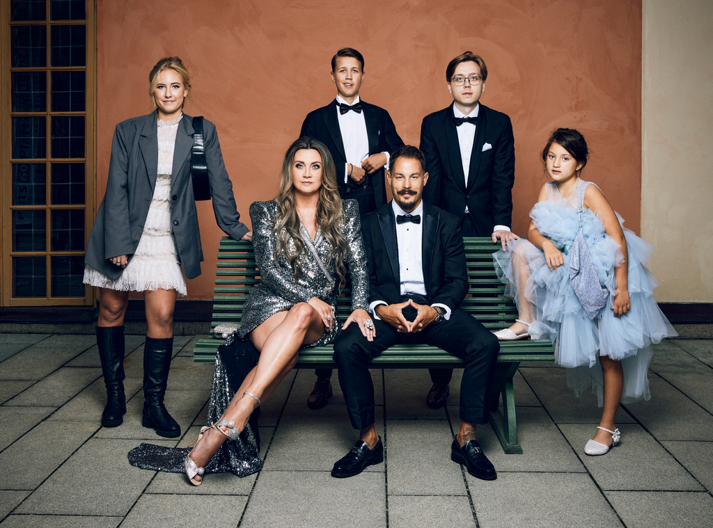 Camilla Läckberg and her family become a reality show