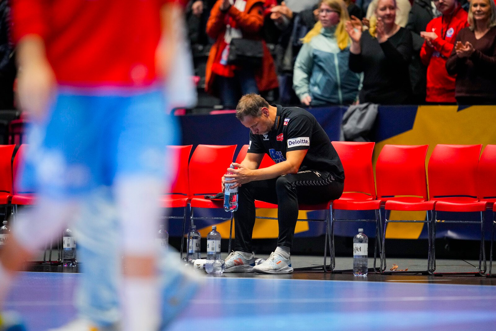 Swedish club fires coach – after four months