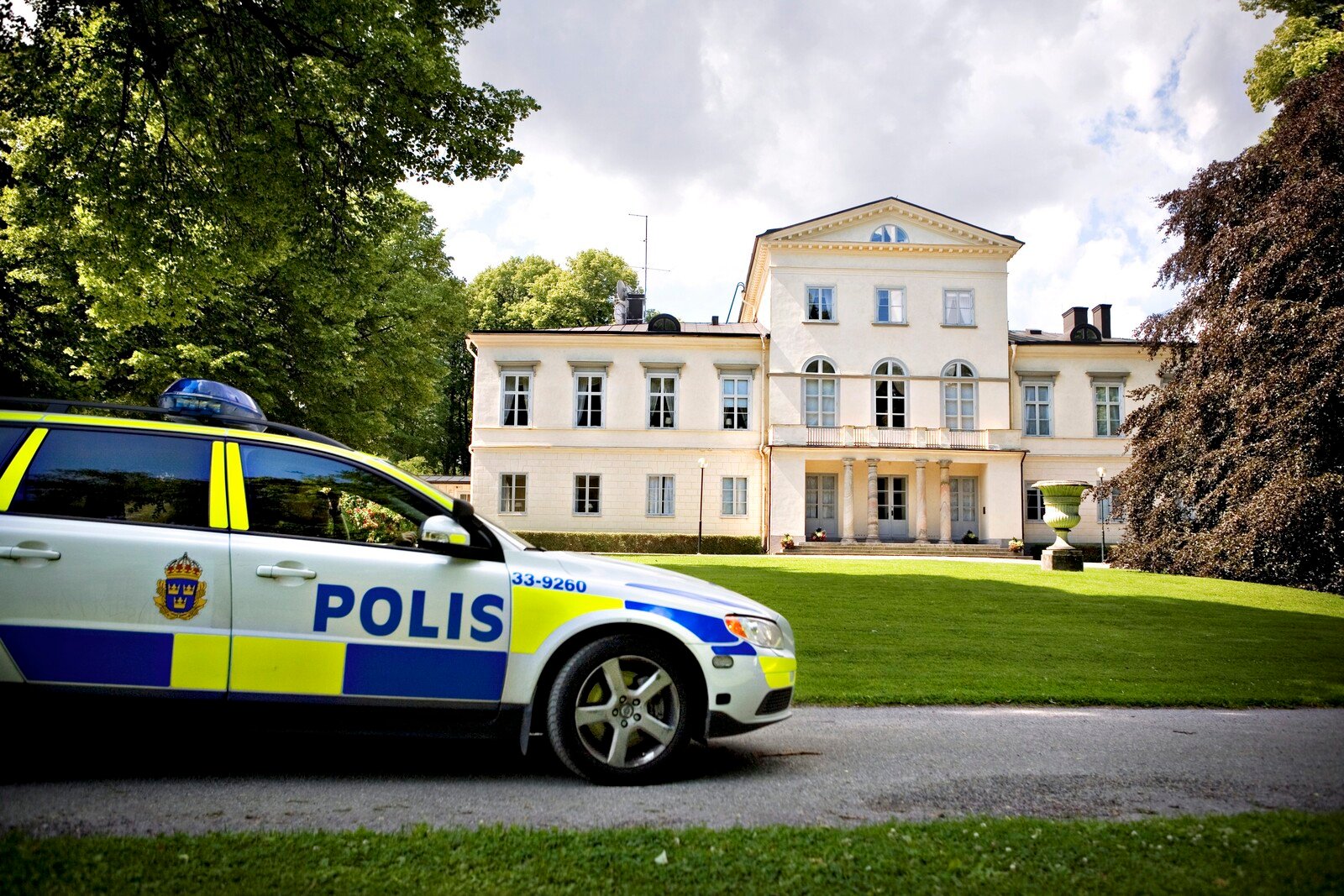 Caught with a knife at the Crown Princess's home – prosecuted