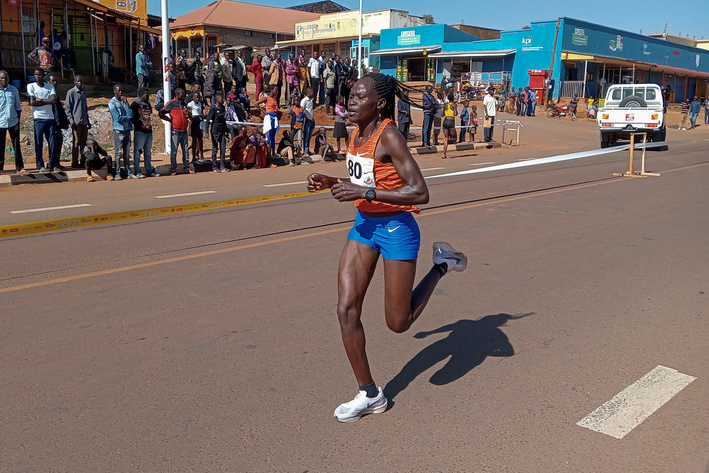 Olympic runner set on fire – boyfriend suspected