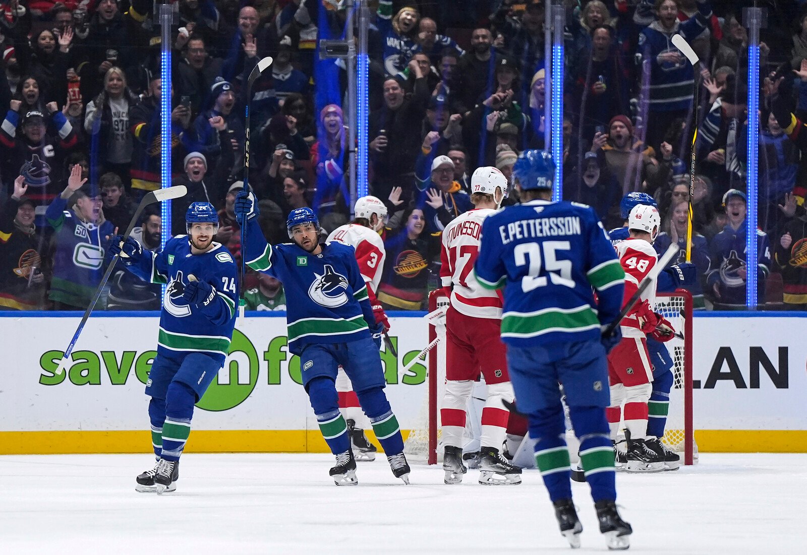 Pettersson dominated as Vancouver fell