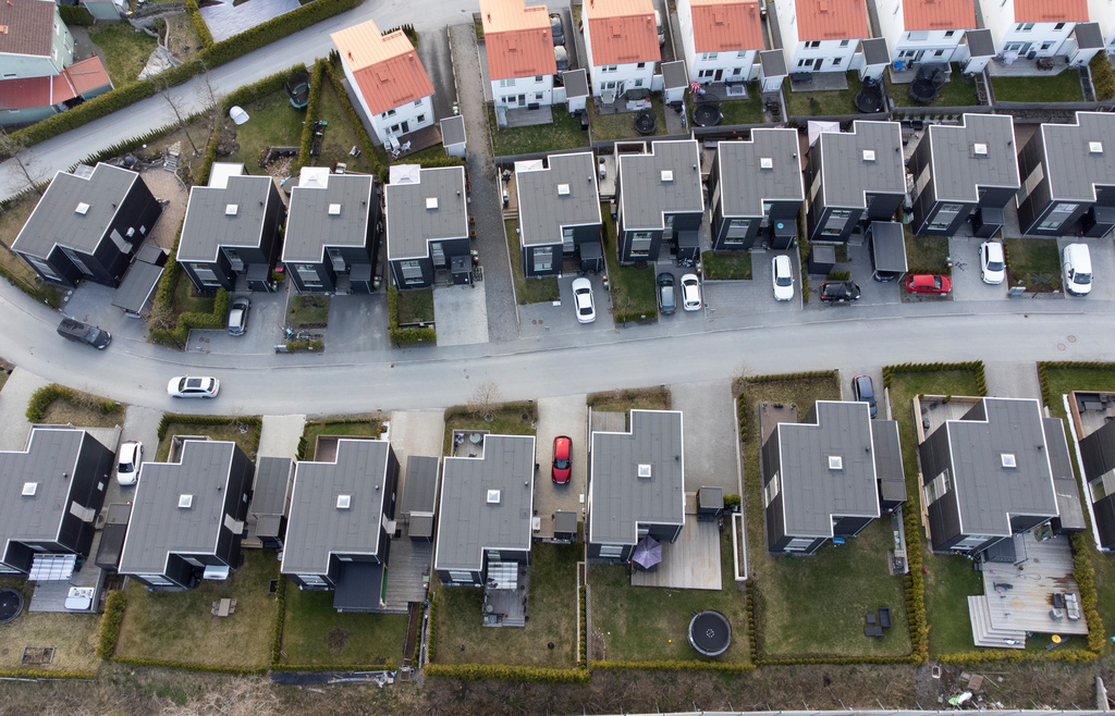 This is how the stock market anxiety can affect the housing market