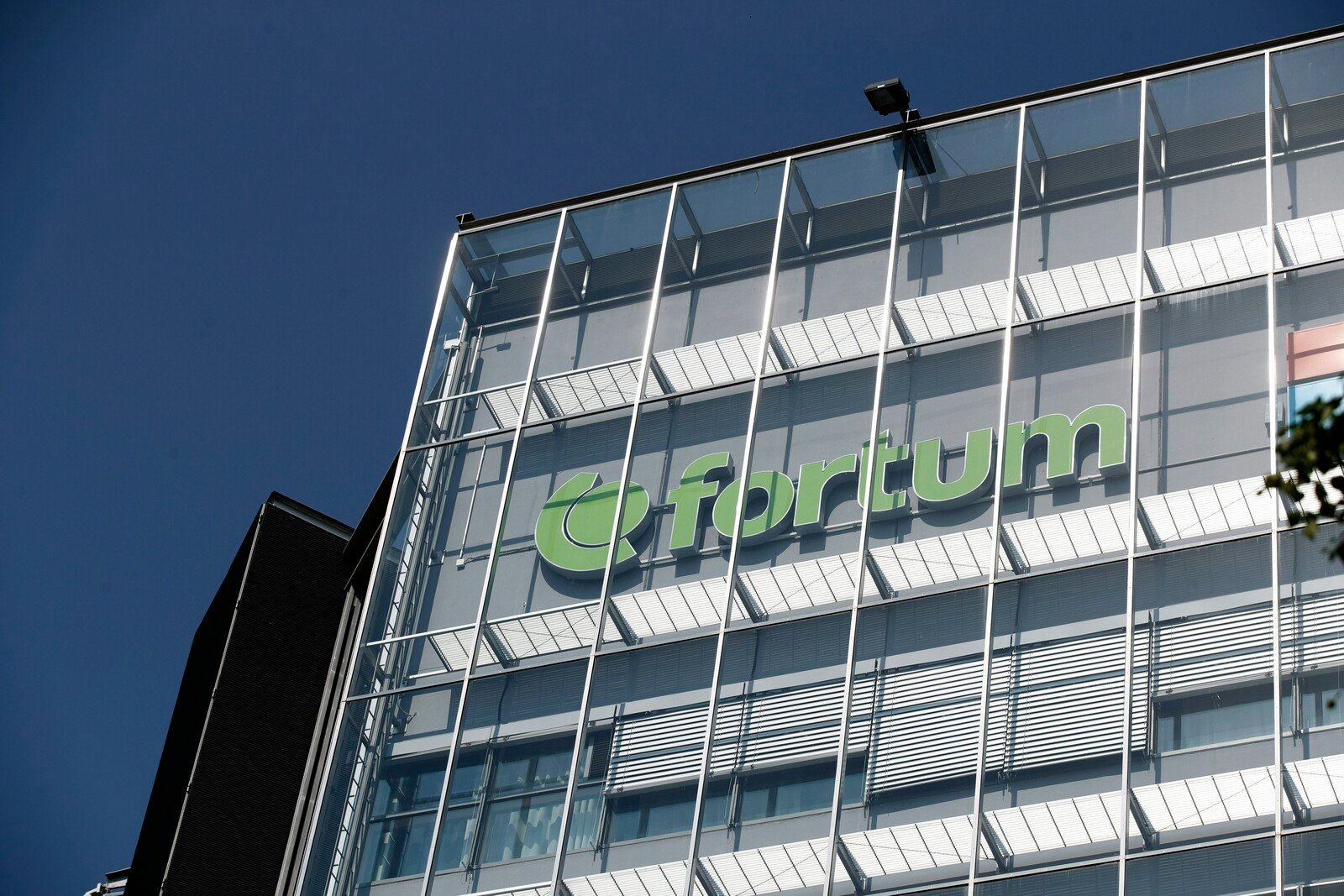 Halved profit for Fortum