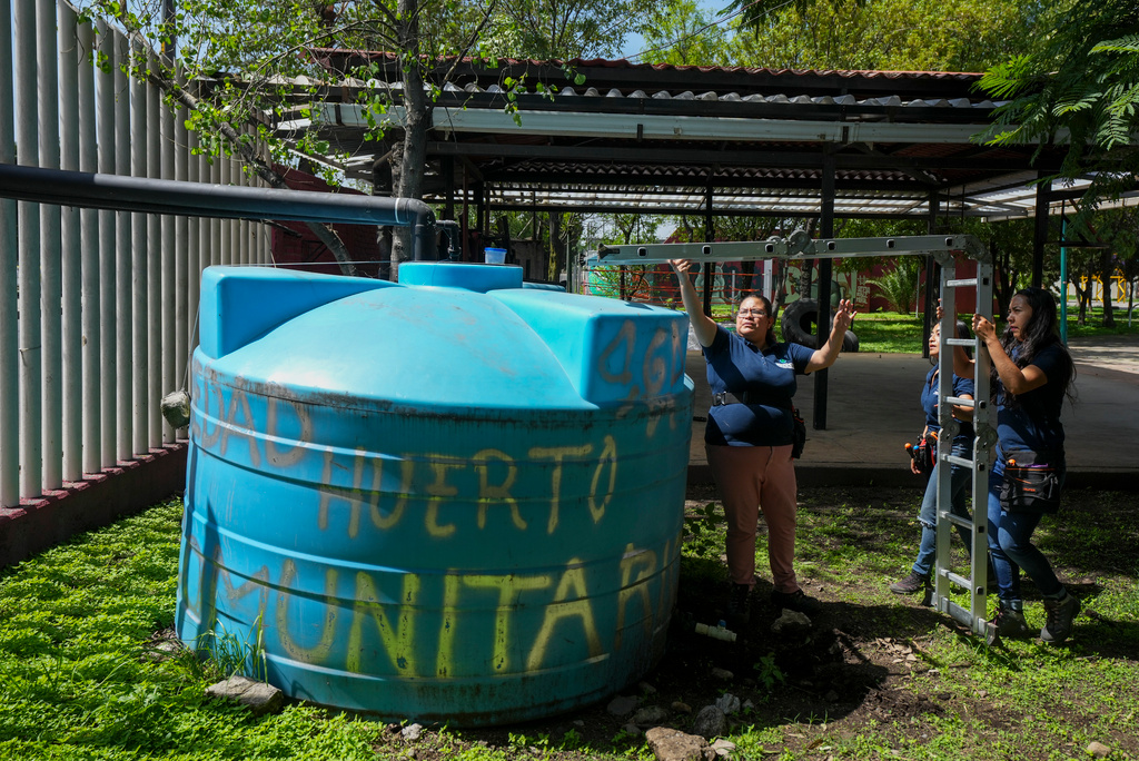 

Women's trick against Mexico's water shortage