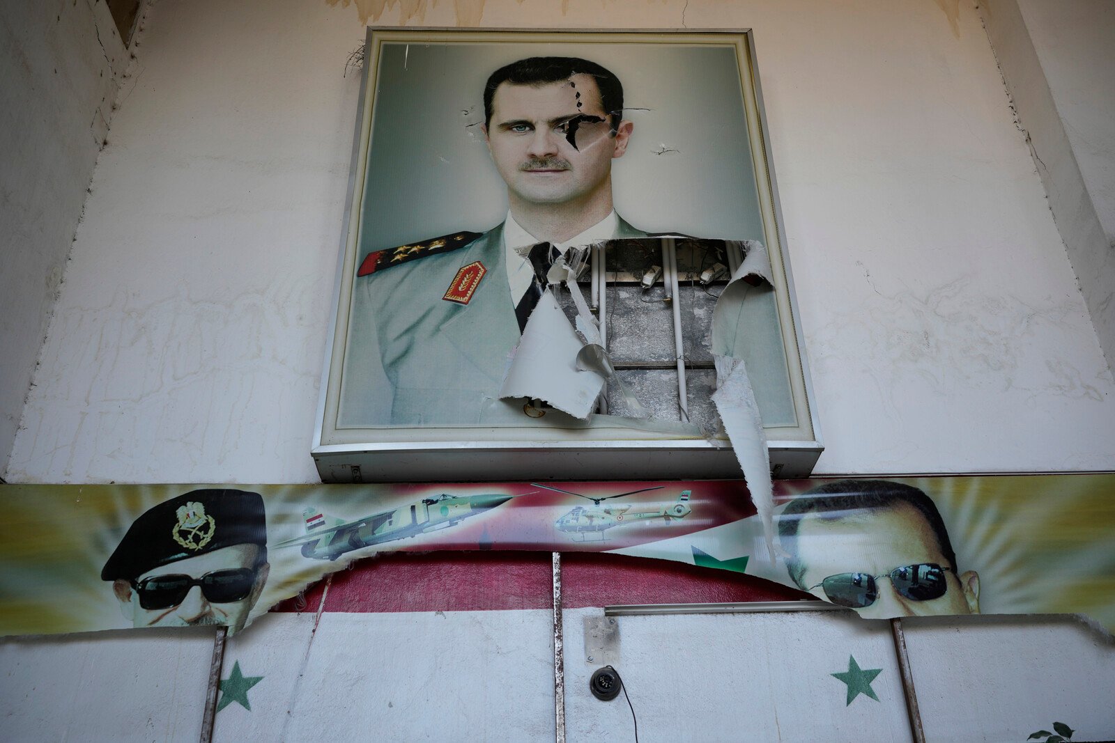 Assad breaks silence: "Never considered fleeing"