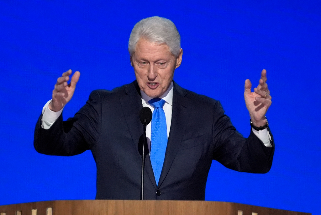 Bill Clinton: Harris is the only one