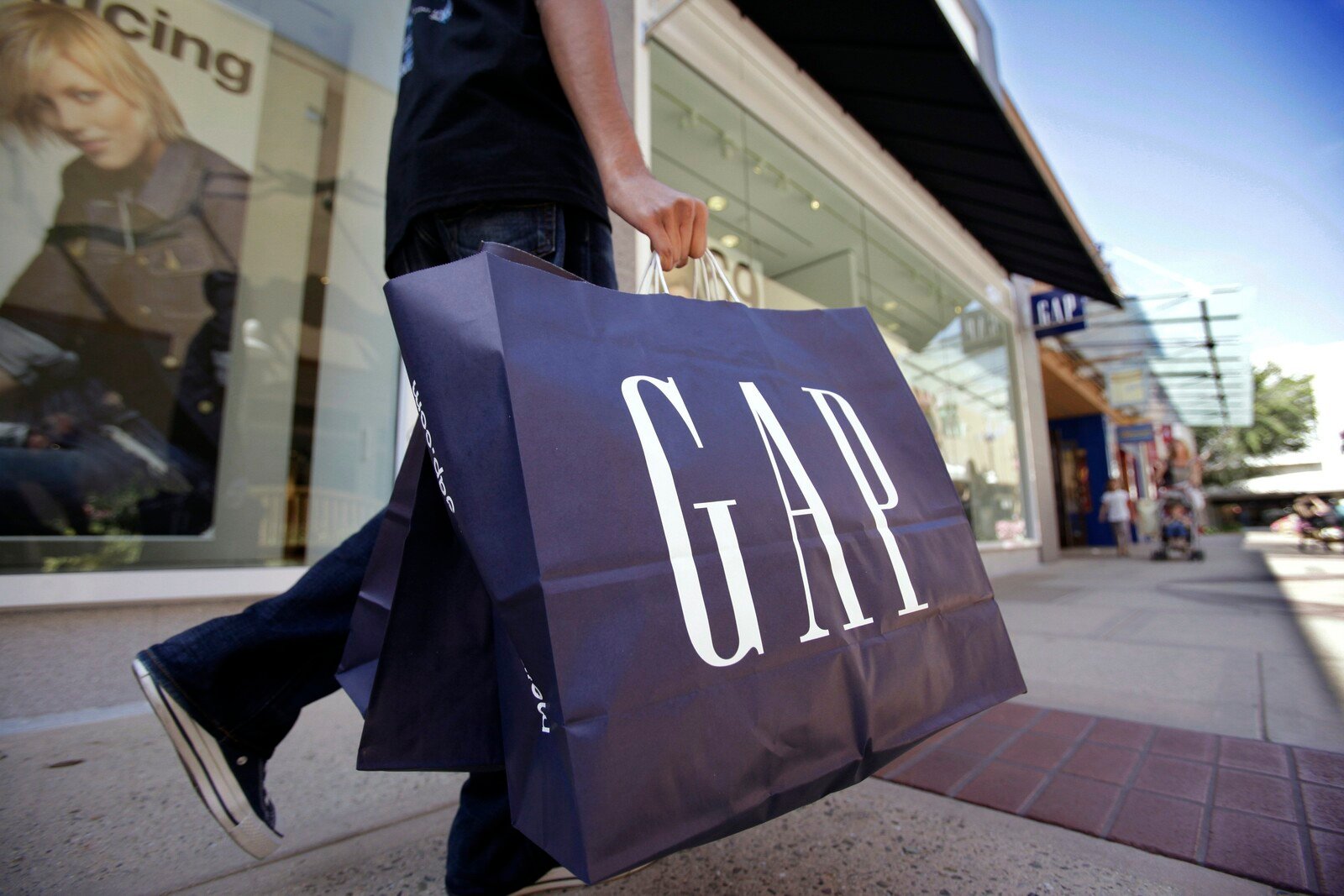 Clothing Chain Raises Sales Forecast