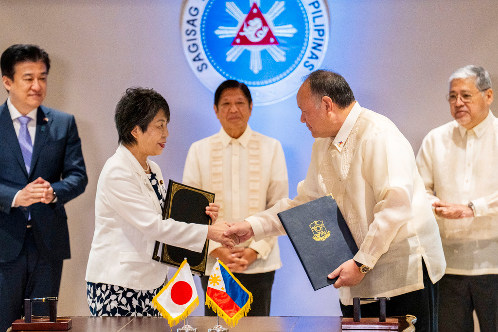 The Philippines and Japan in new defense pact