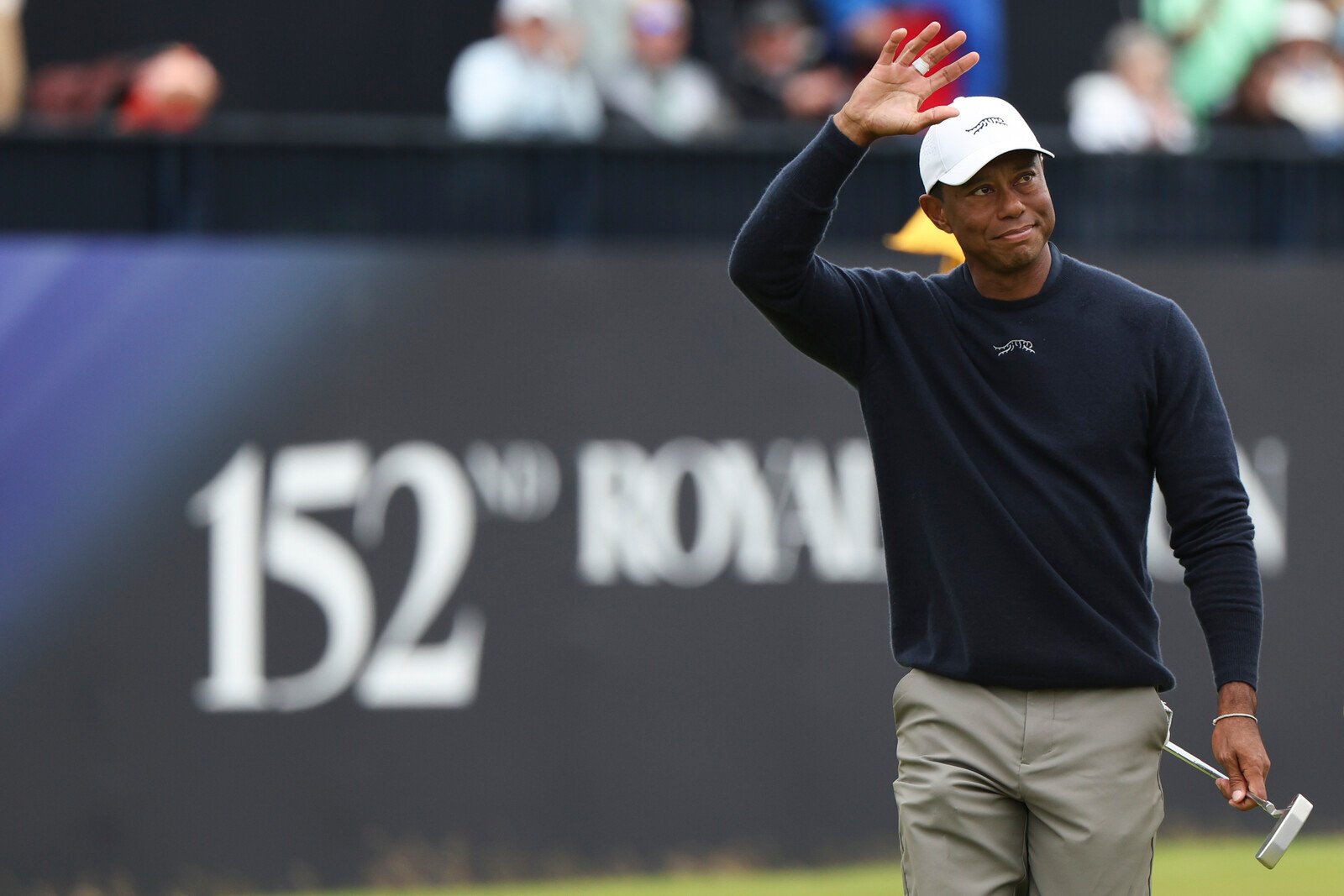 Woods skips his own tournament: "Disappointed"