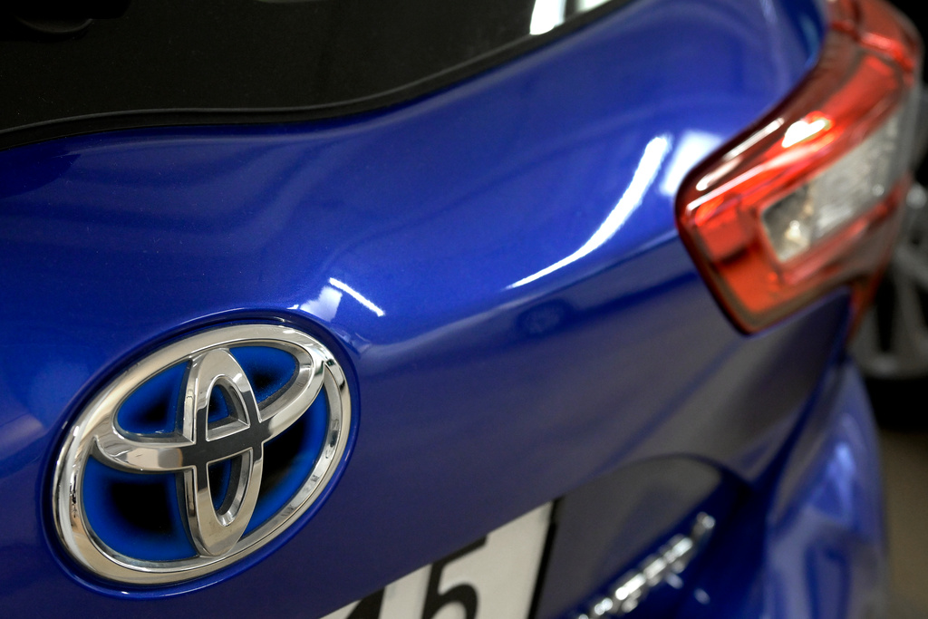 Toyota's win boosted by weak yen