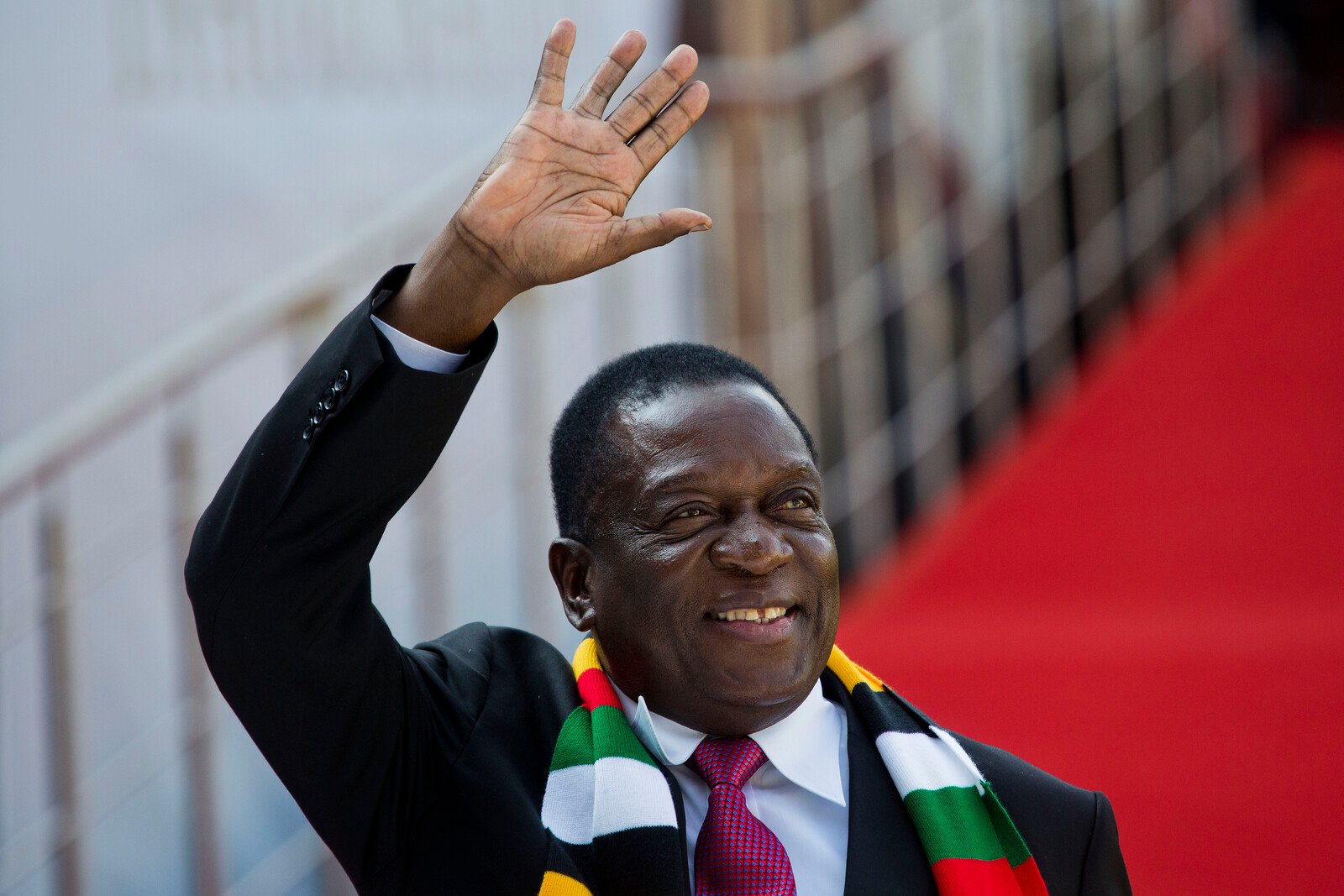 Zimbabwe abolishes the death penalty