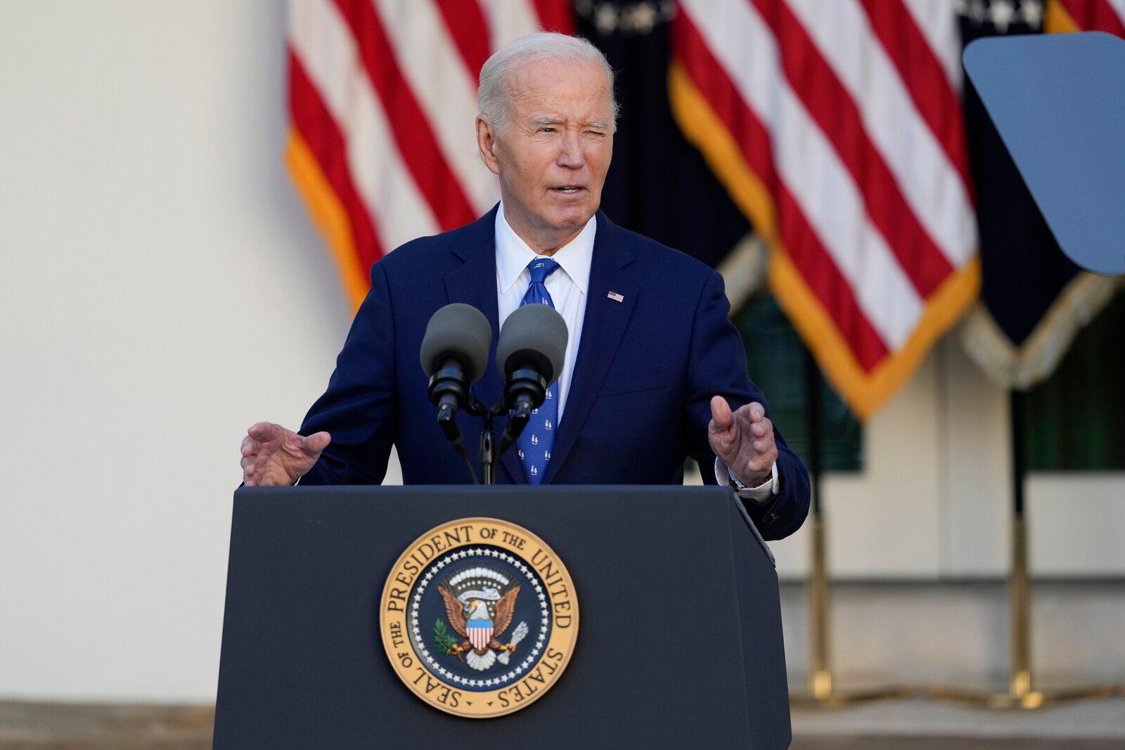 Biden: Civilians can safely return home