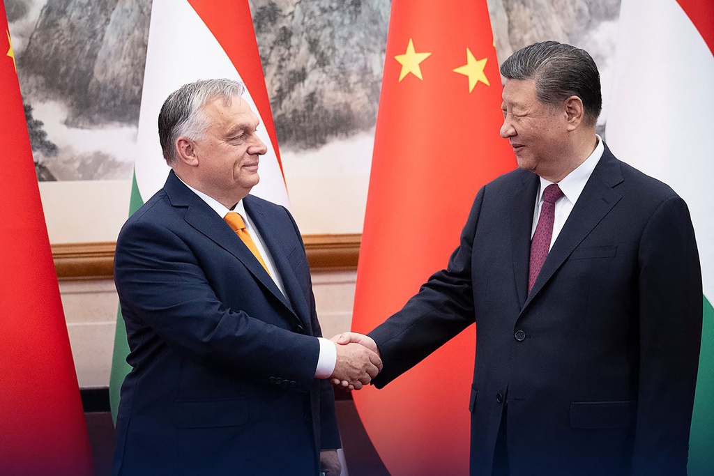 Orbán meets Xi in Beijing