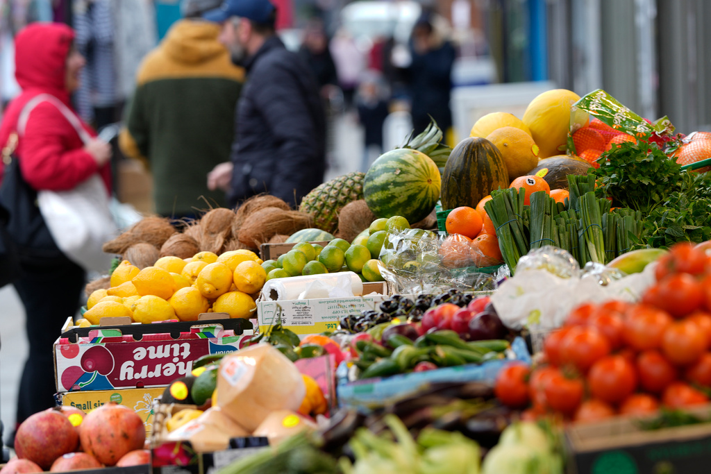 British Inflation Slightly Higher than Expected