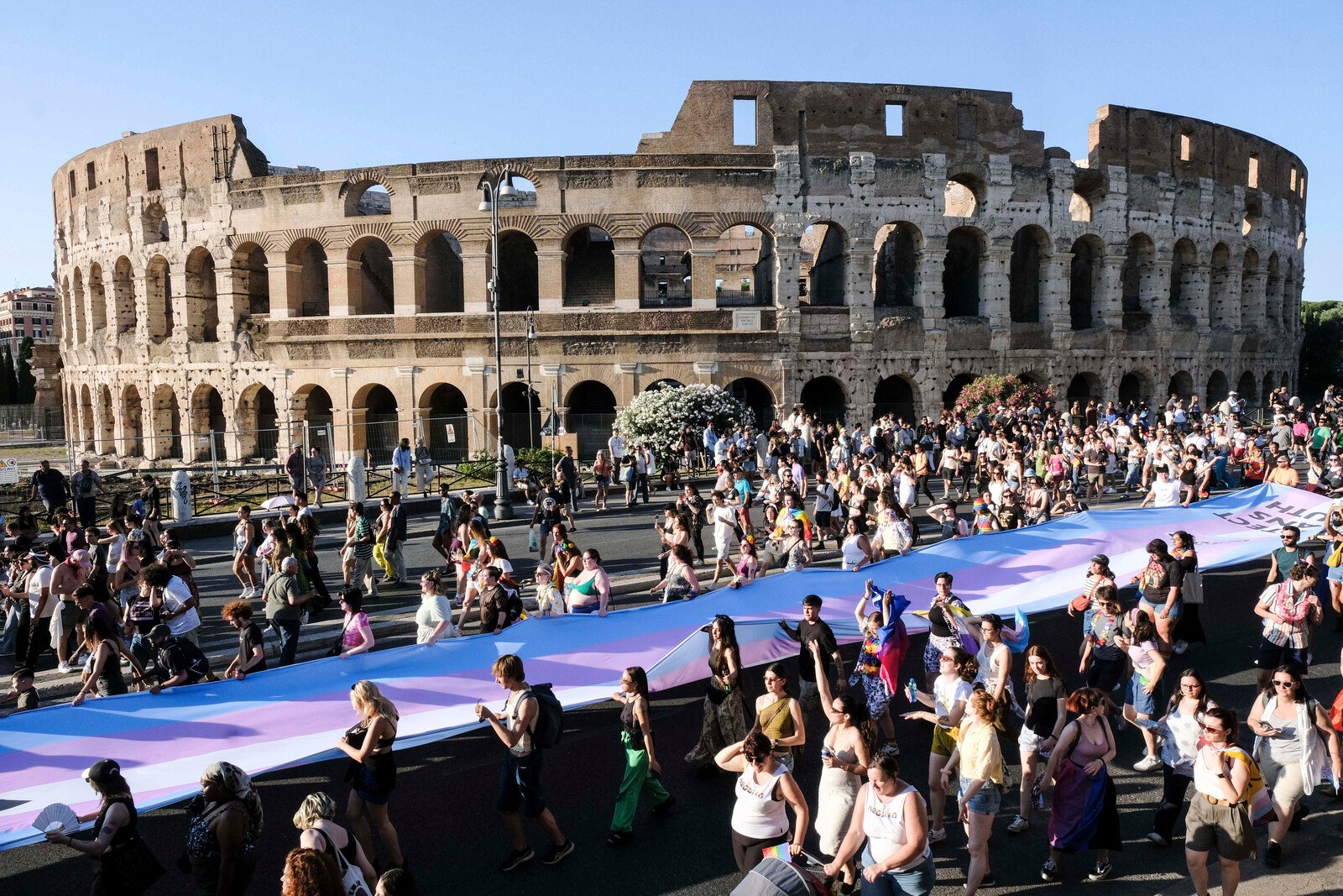 Italy's Church: Priests can be gay - in secret