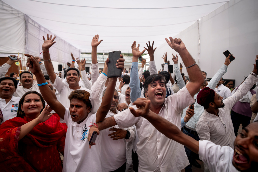 Stock market crash in India after uncertain election outcome