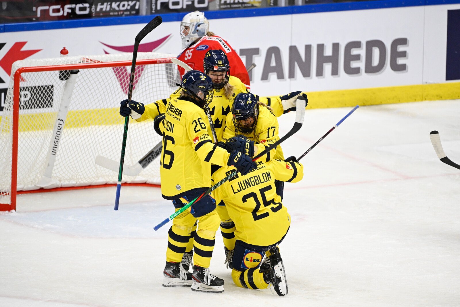 Two goals by Ljungblom - sank Switzerland