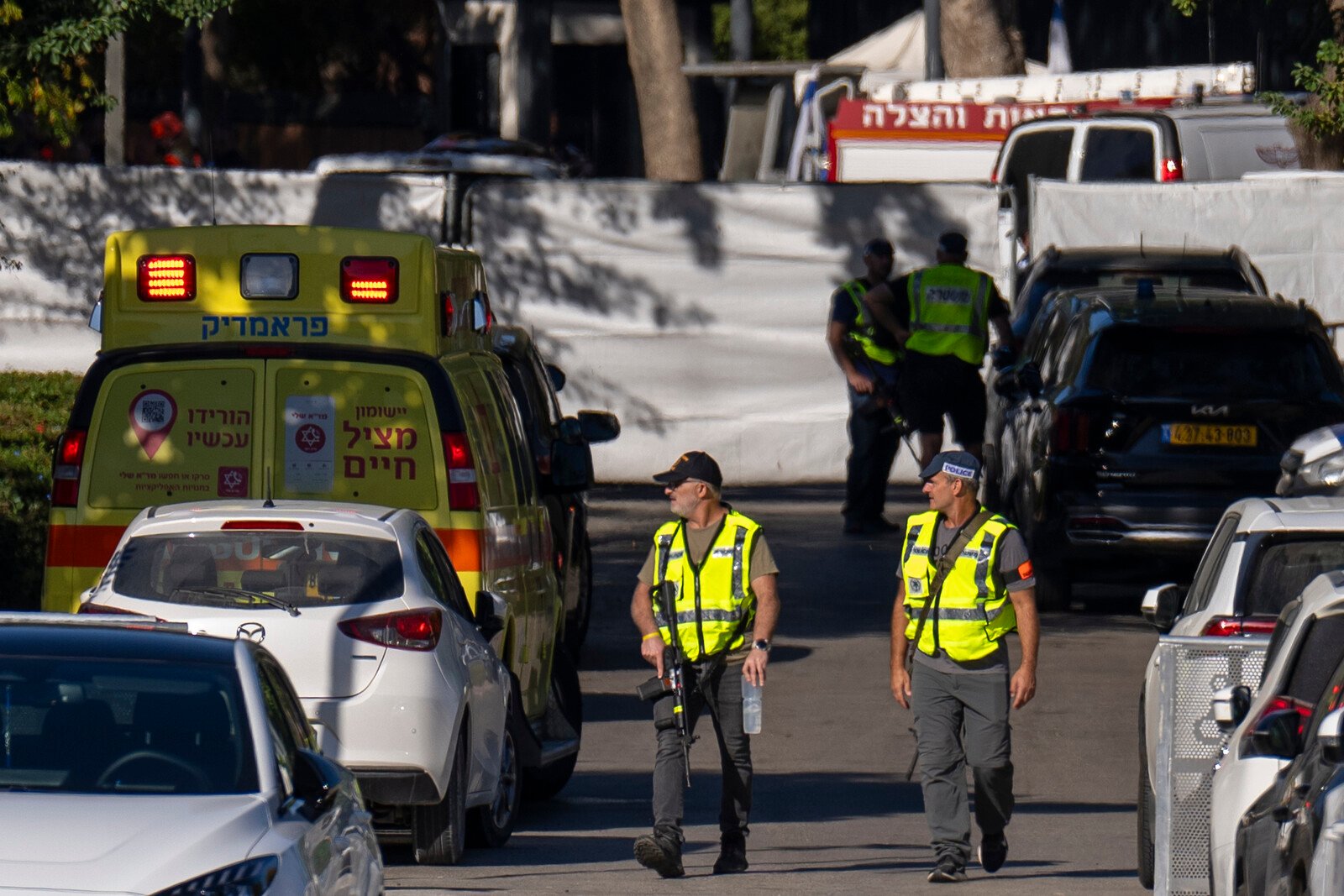 Three arrested for rockets at Netanyahu's home