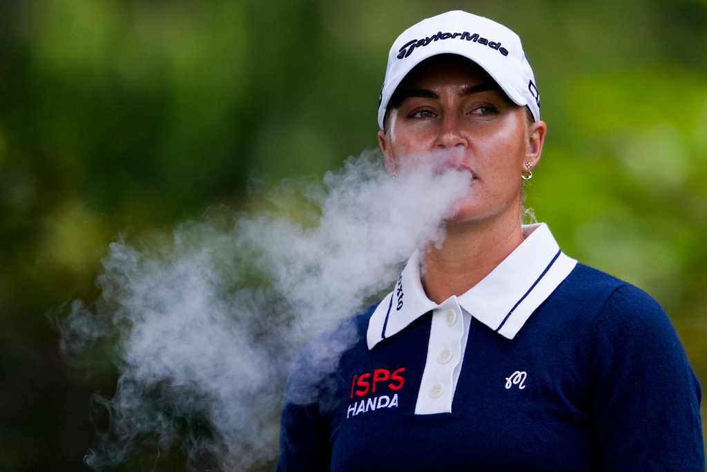 Golf Star Can't Smoke During the Olympic Games