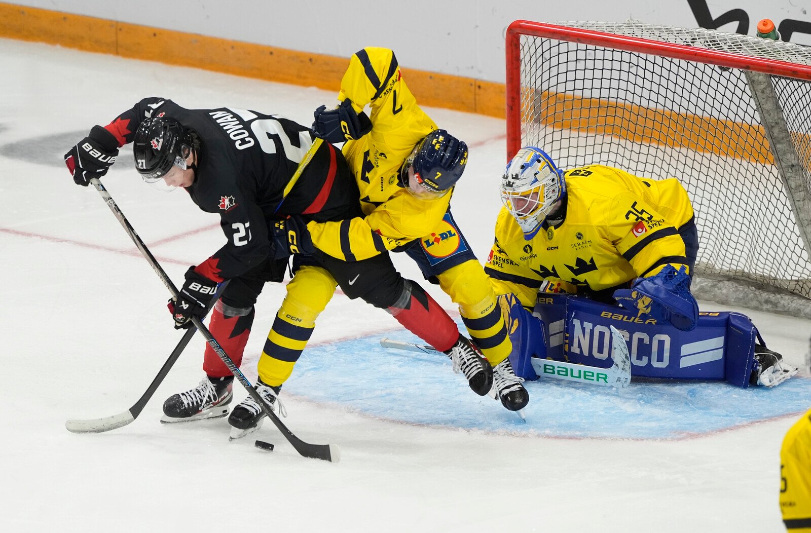 Sweden lost lead against Canada in Junior World Championship prep