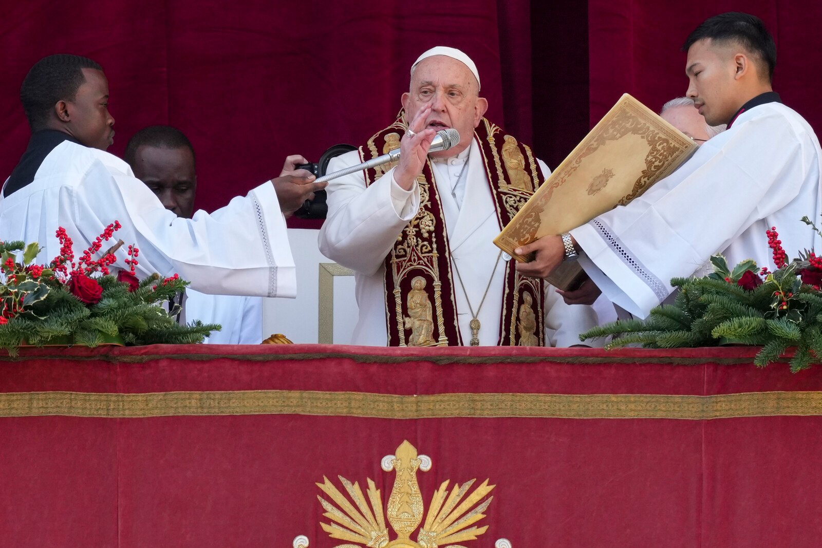 The Pope: Let the Weapons Fall Silent