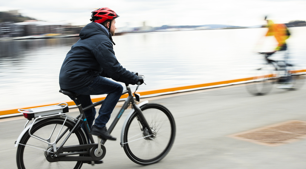 Electric cyclists take greater risks and injure themselves more